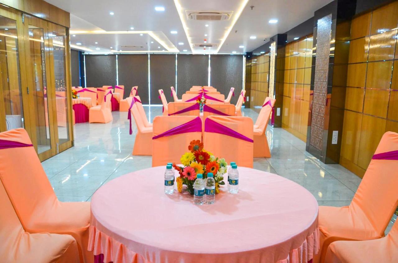 Fabhotel Roselle Inn Lakhnau Kültér fotó