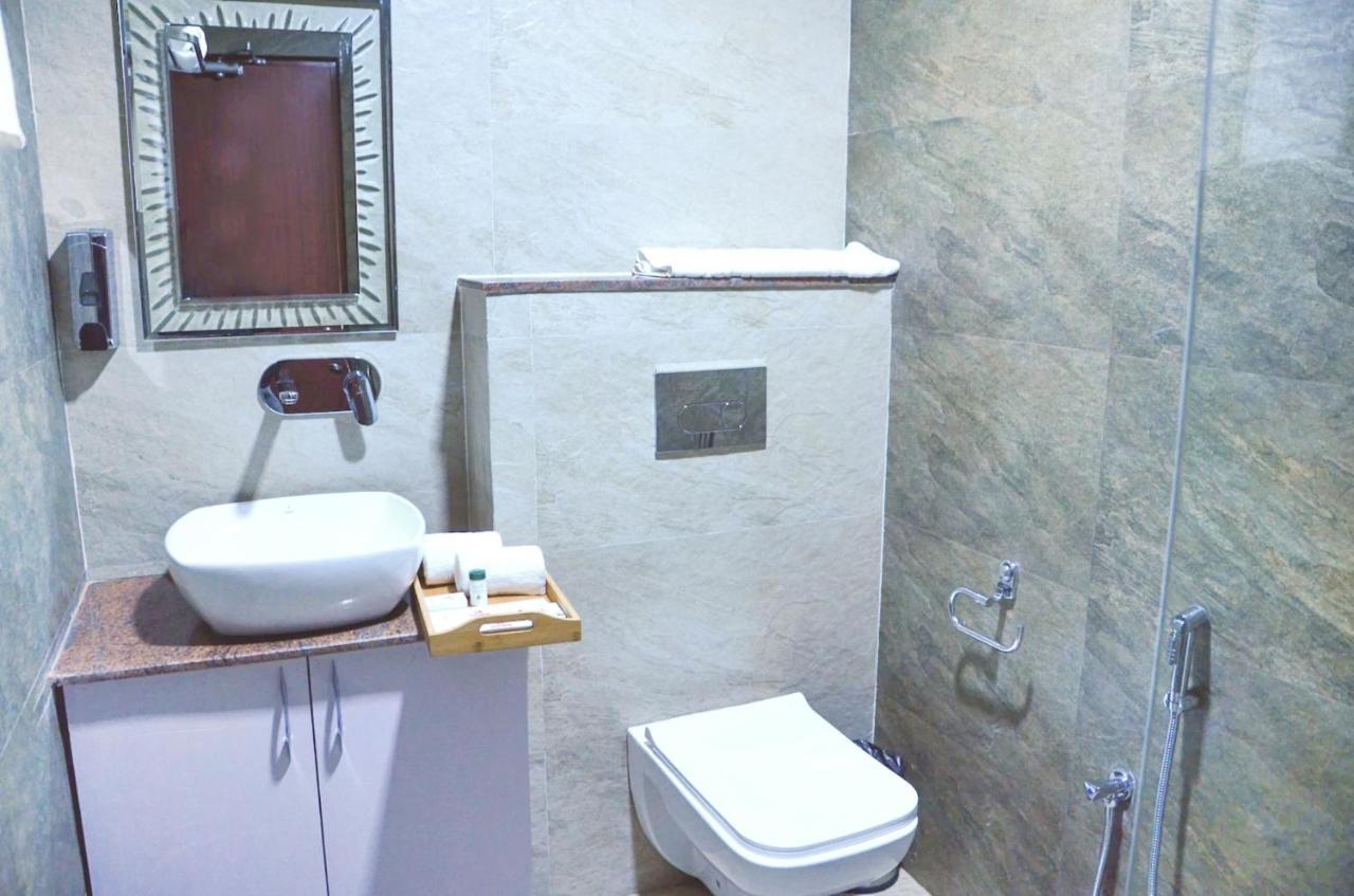 Fabhotel Roselle Inn Lakhnau Kültér fotó