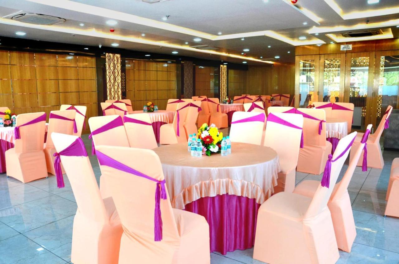 Fabhotel Roselle Inn Lakhnau Kültér fotó